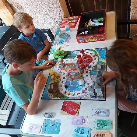 Camping Les Buis Kemping Fougax-et-Barrineuf